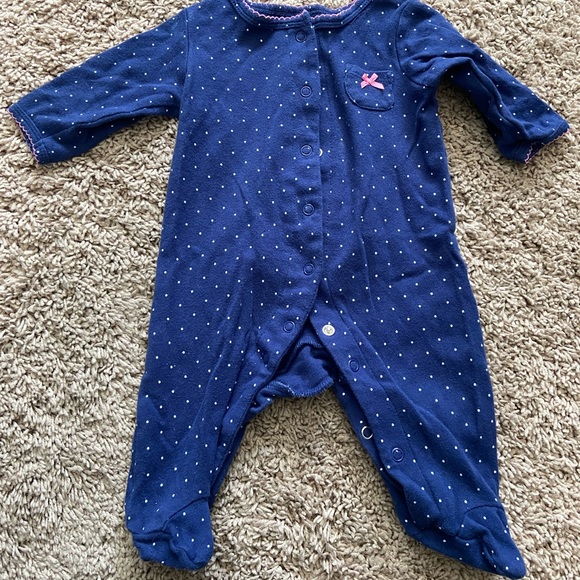 Carter’s Set of 3 Long Sleeved Footed Onesie’s - Picture 4 of 7
